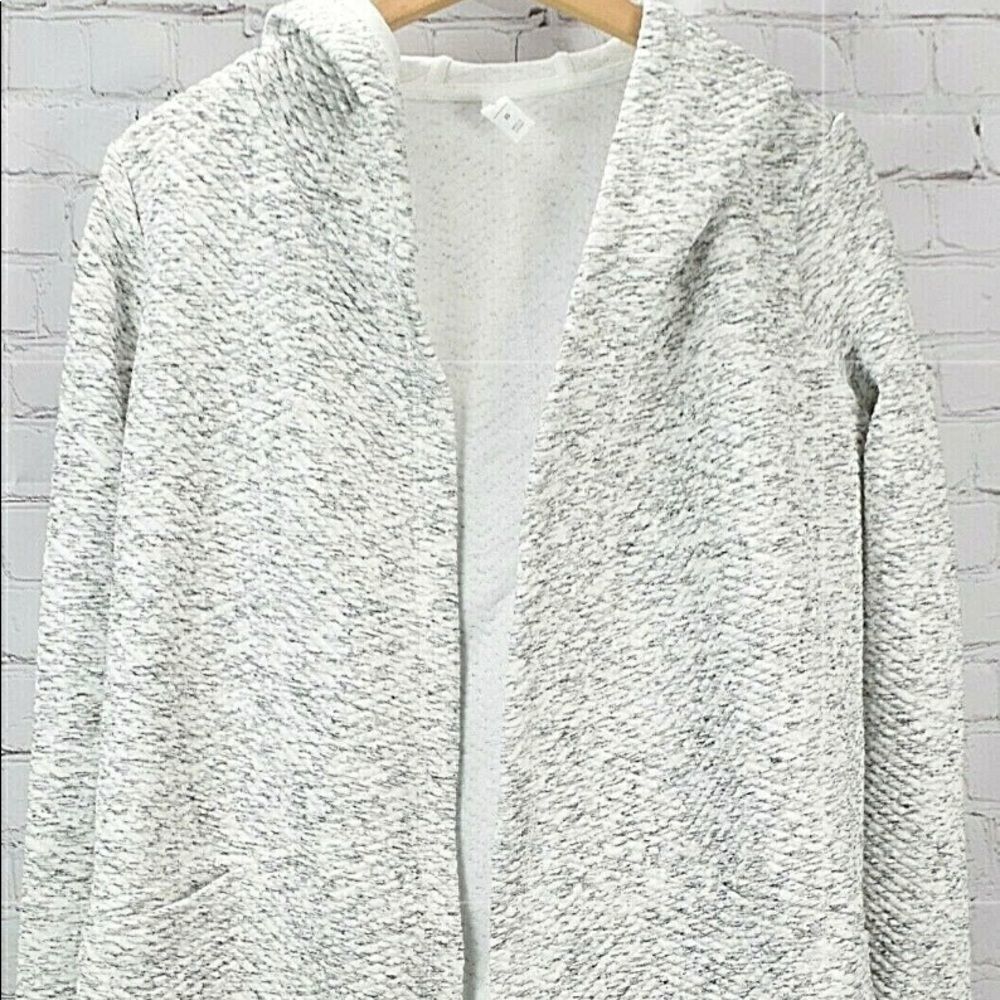 NWT Ideology Quilted Hooded Wrap Size XS
